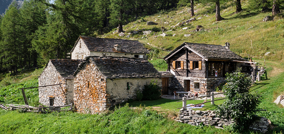 Cabanes dans les Alpes